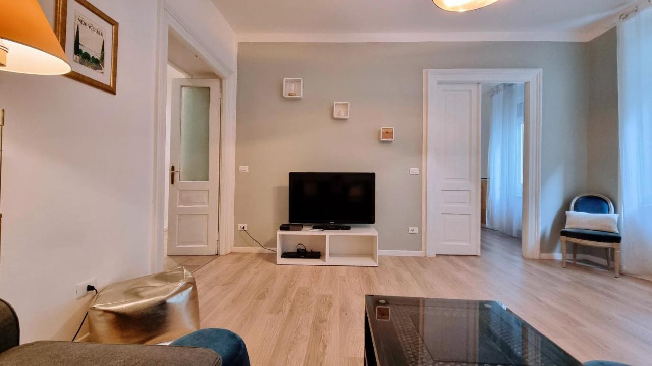 Apartamento La Casa Dei Leoni Trieste Exterior foto